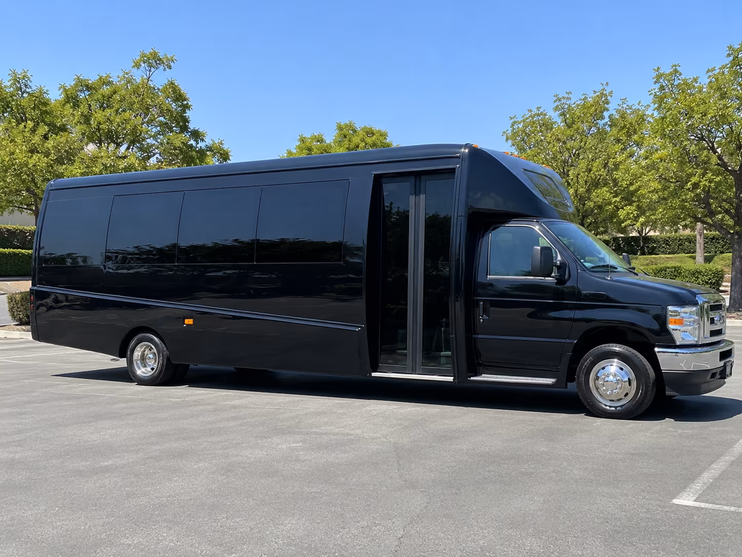 college campus visit buses for white plains high schools
