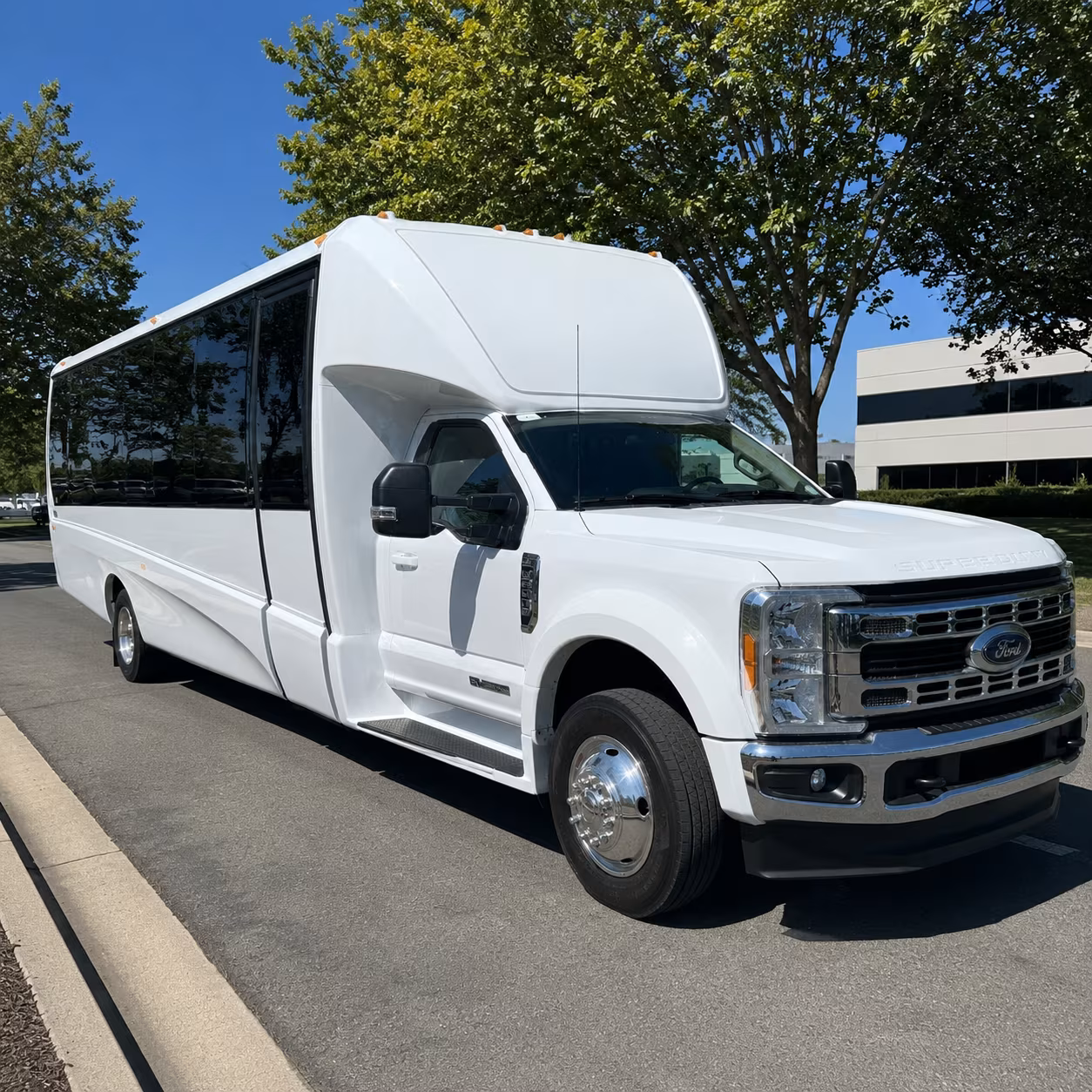 corporate airport transfer buses to westchester county airport and beyond