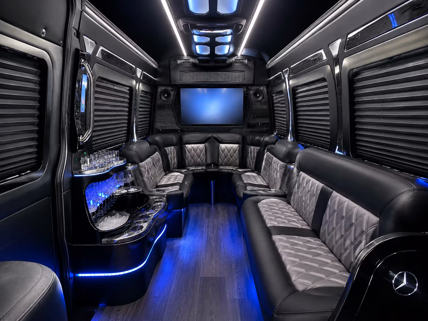 sports fan buses to yankees giants and knicks games