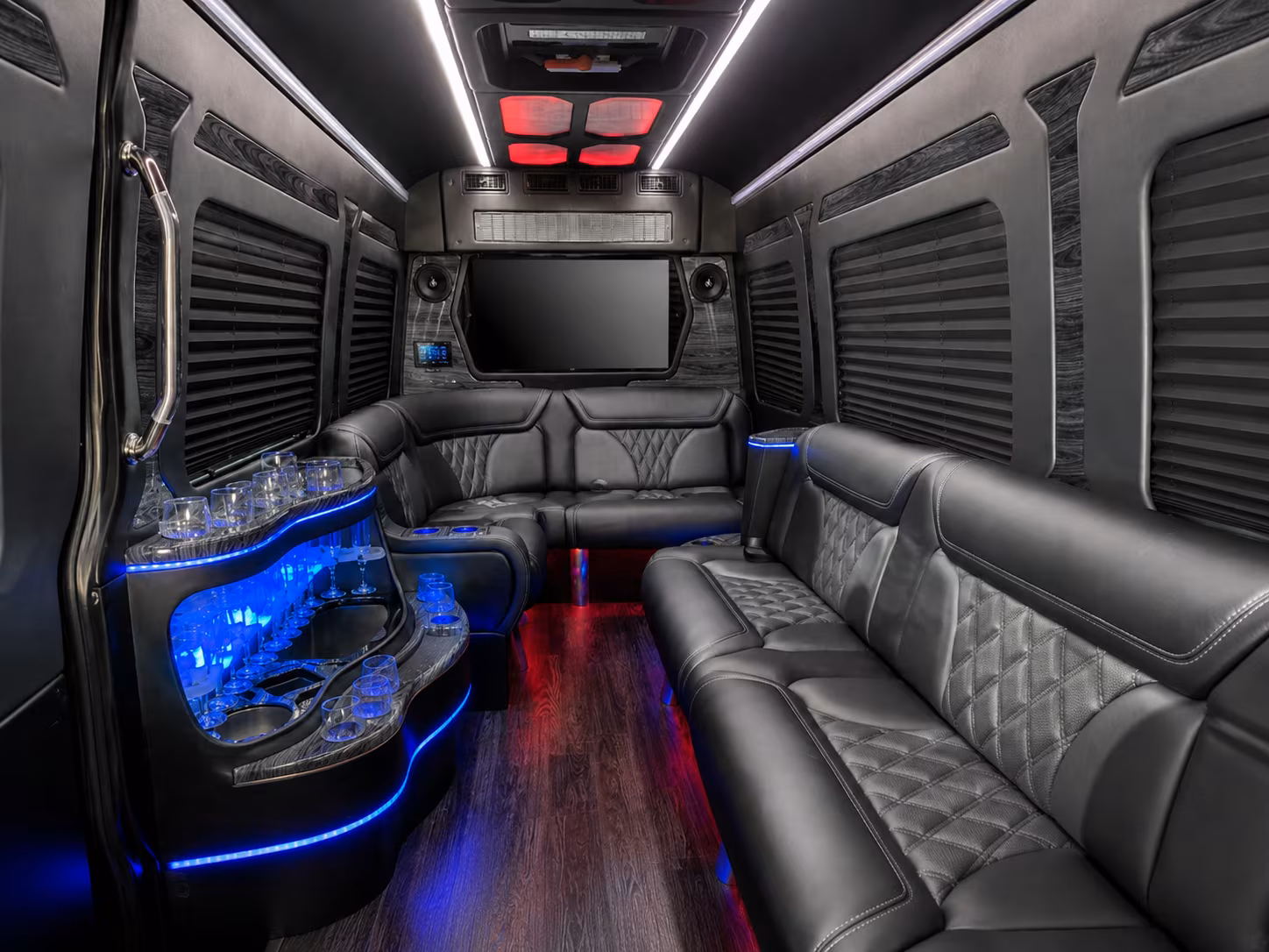 white plains 15 passenger party bus