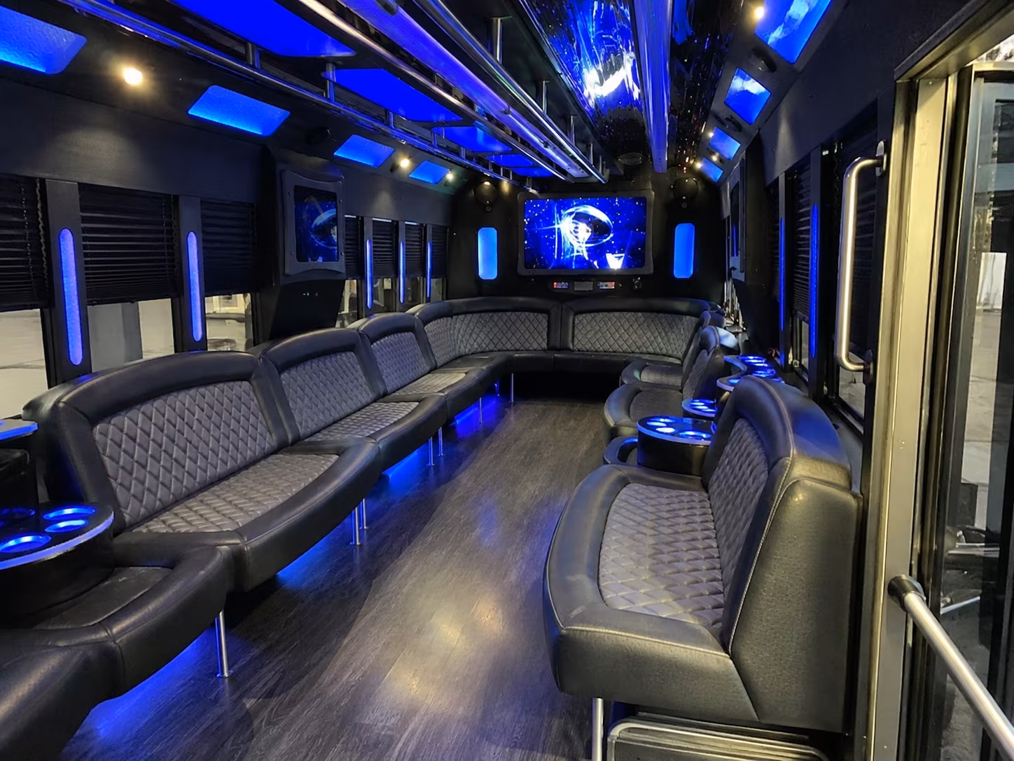 white plains 28 passenger party bus interior