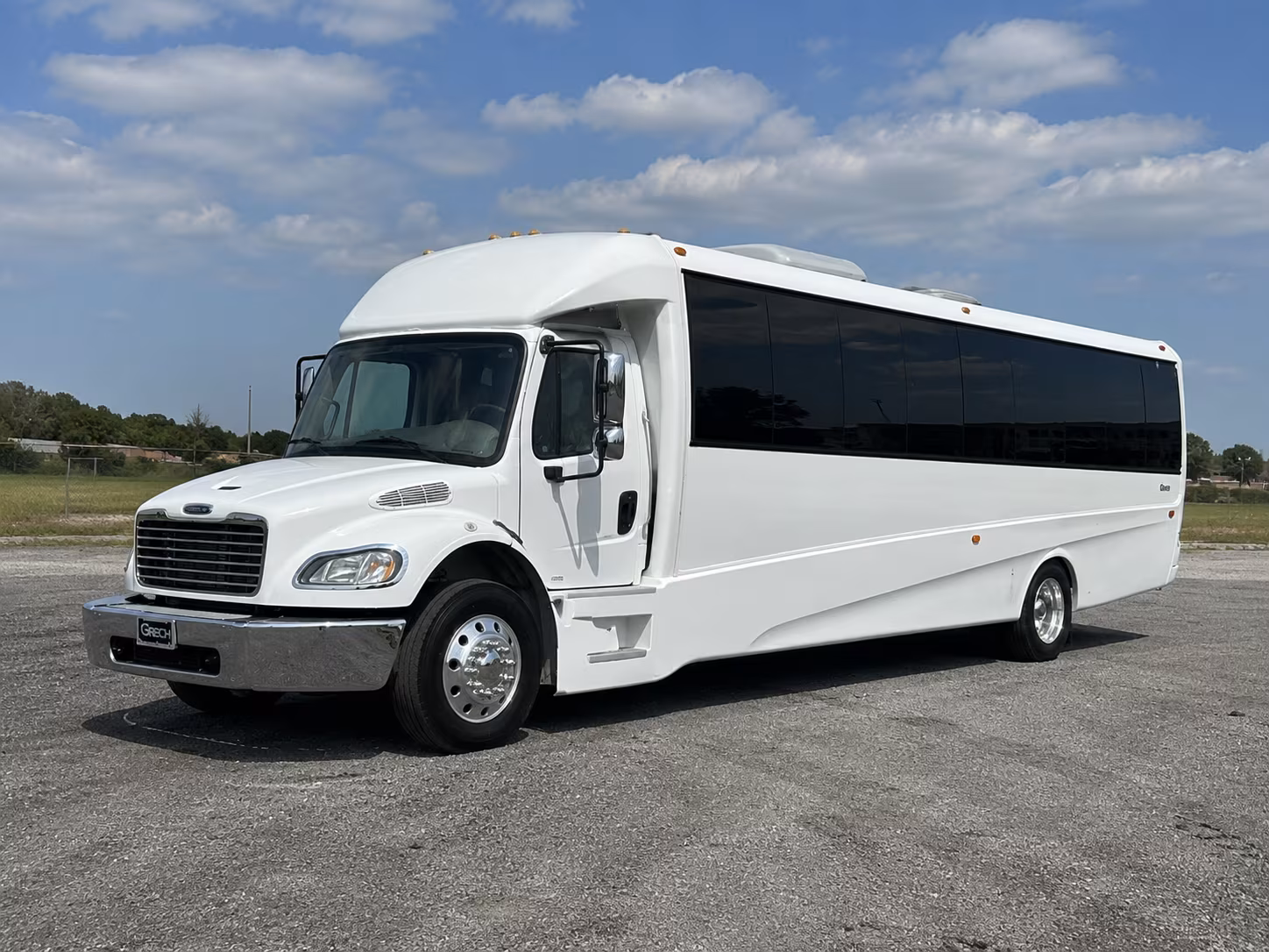 white plains 50 passenger party bus