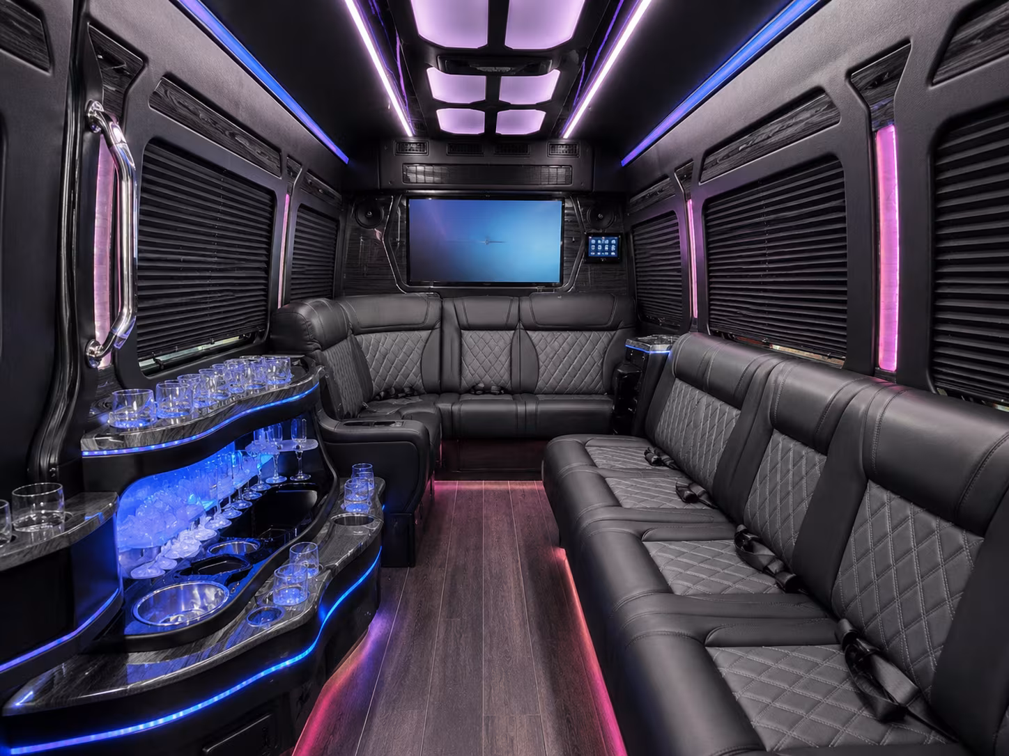 white plains to boston new england long distance bus service